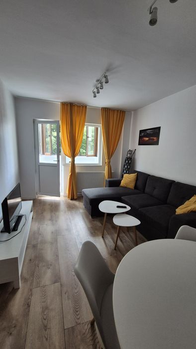 Apartament renovat recent, de închiriat în Mănăștur - aproape de transport, magazine și baza sportivă