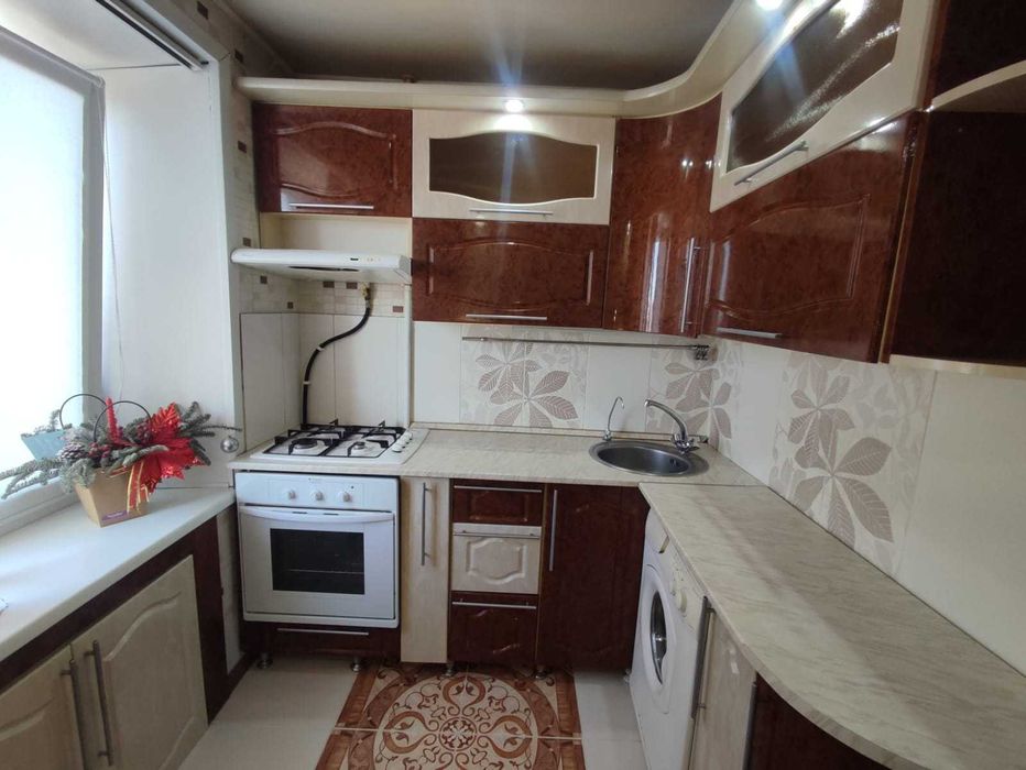 продам 3 комнатную квартиру