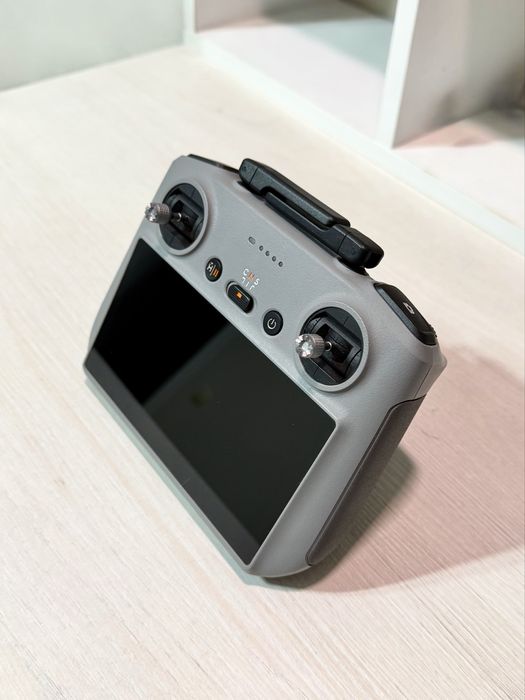 DJI RC 2 / Пульт для дрона / Аппаратура управления