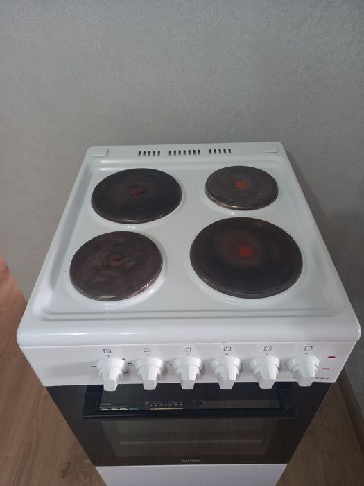 Продам электрическую плиту