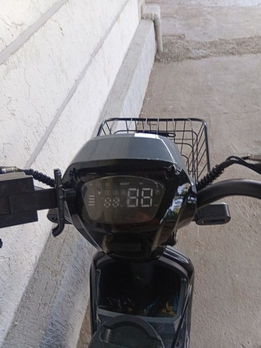 Электроскутер ск8 новый