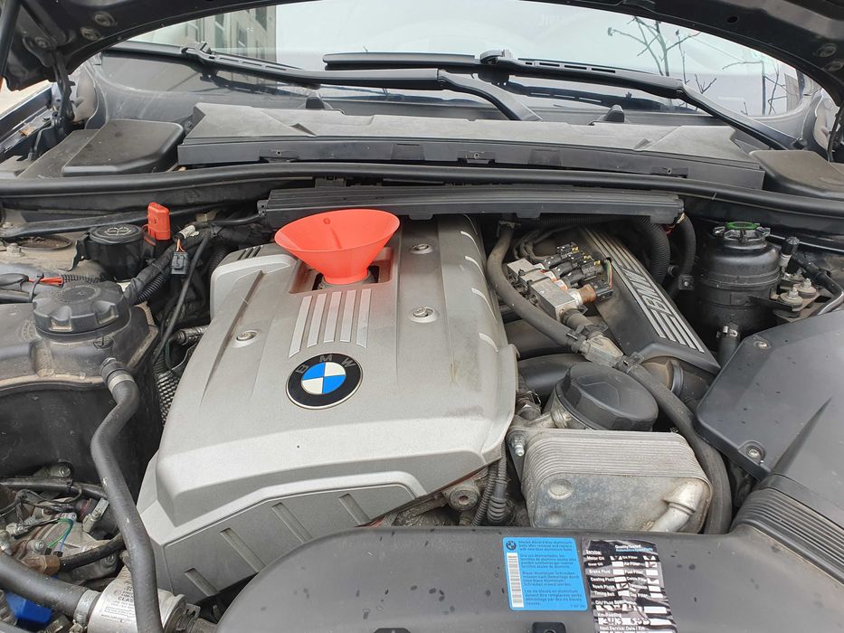 Специална фуния с дишащ отвор за всички BMW N51, N52, N53, N54