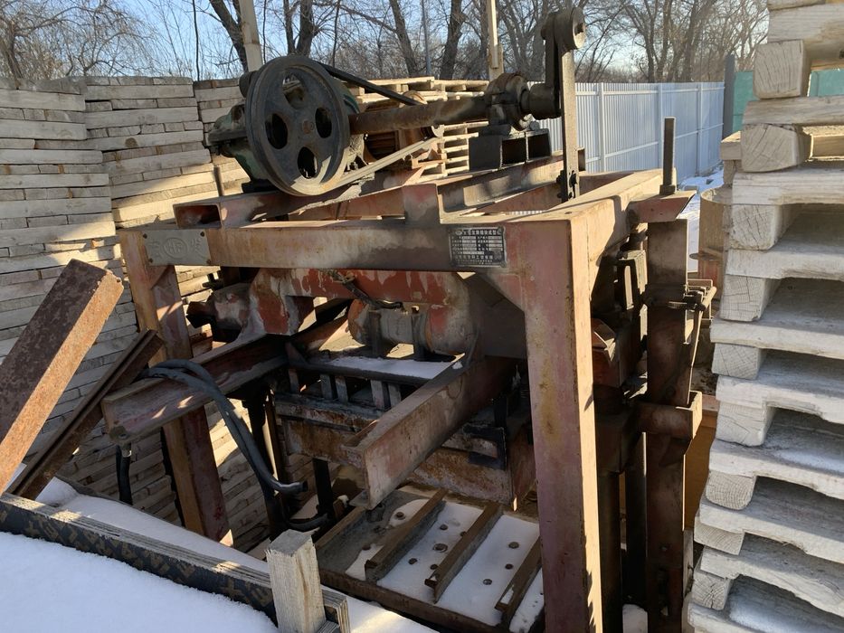 Пескоблочный станок