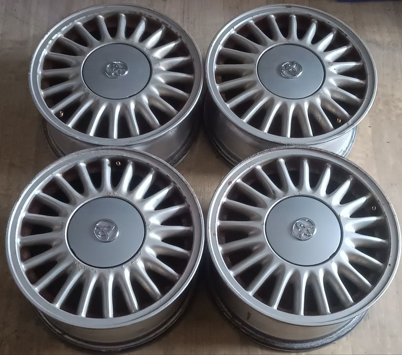 R-15 титанка 5*114,3 оригинал Тойота камри 20, Грация,Ипсум Виндом  ид