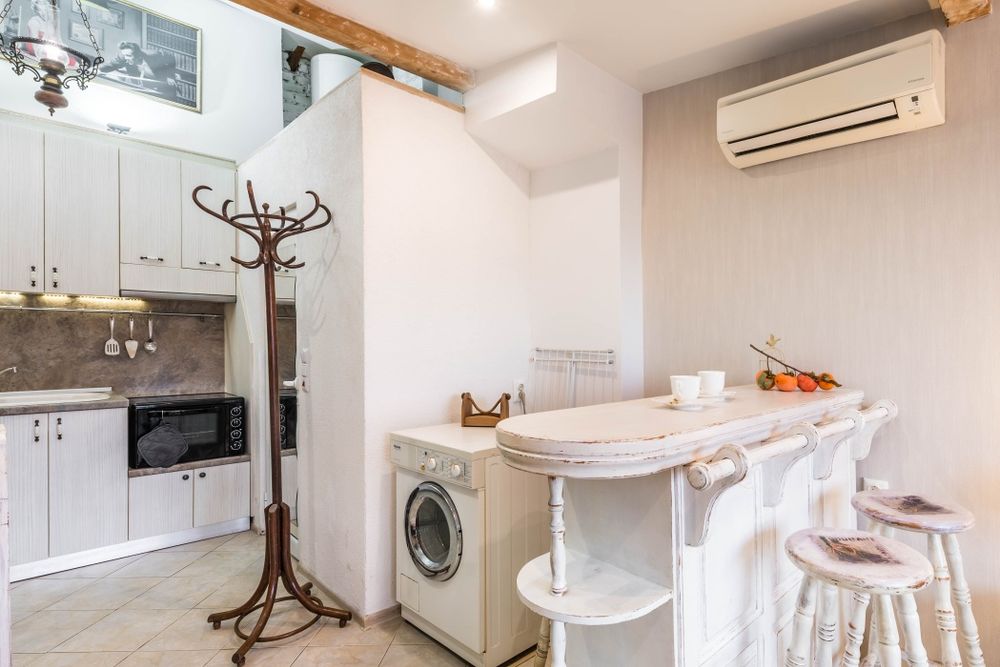 Дава се под наем Едностаен апартамент в Варна, Гръцка махала - 31 кв.м за 459 € - Снимка #11