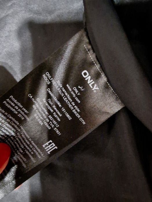 Geaca piele eco,marimea M,super preț