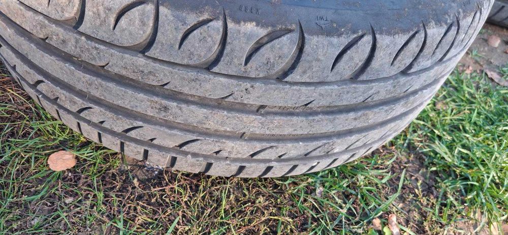 Продавам комплект алуминиеви джанти за Ауди