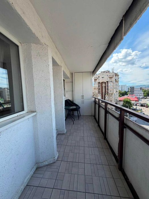 Inchiriez apartament