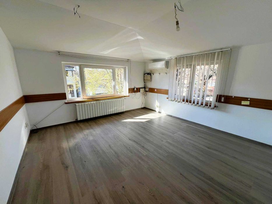 Bulevardul Lacul Tei Casa constructie 2002