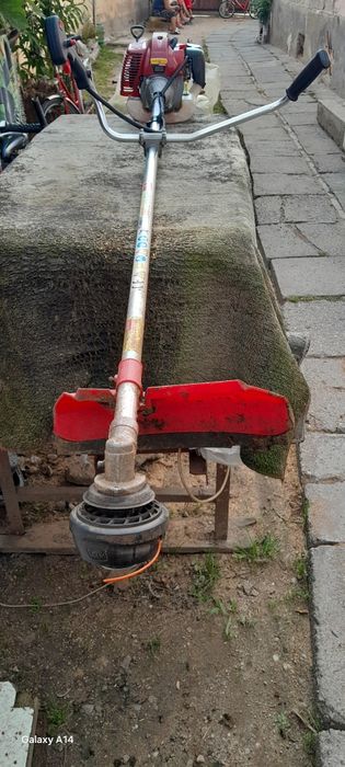 Vând motocositoare