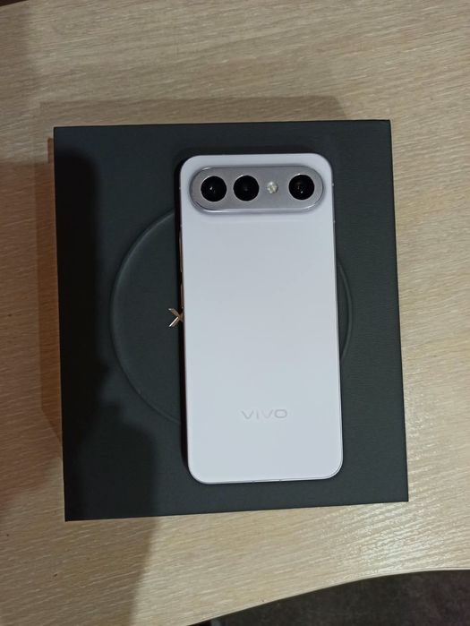 Смартфон vivo x300fe