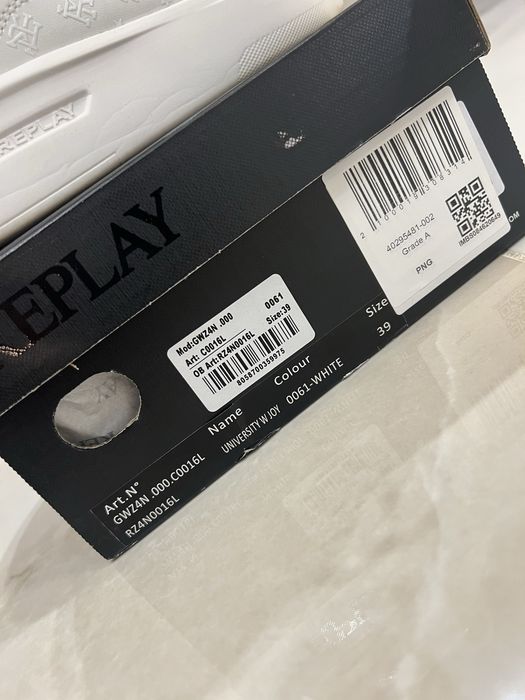 Бели кецове Replay