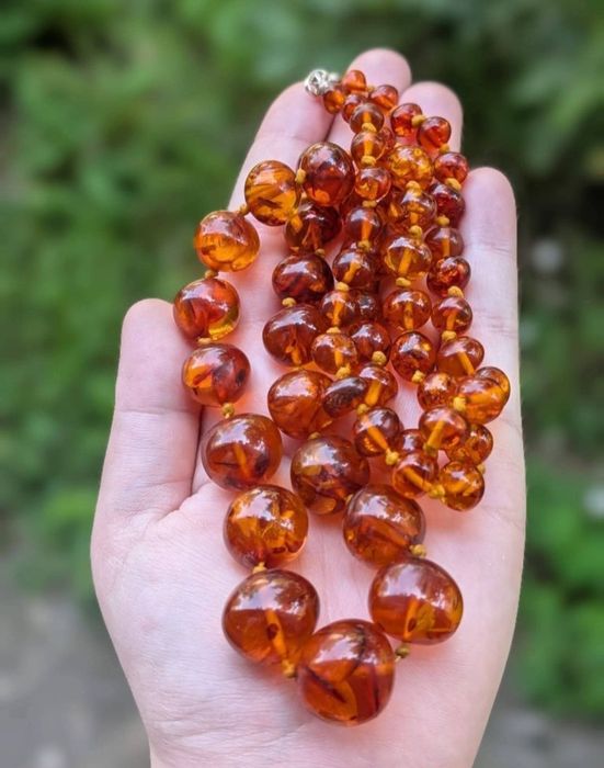 Vechi colier lant din chihlimbar natural baltic, de culoarea mierii, cu inchizatoare din argint 925, cabochon oval