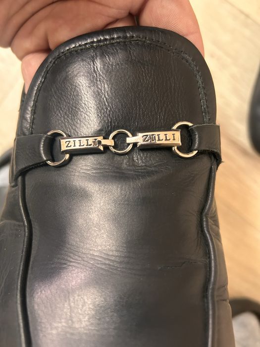 Продам туфли zilli