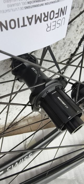 НОВИ DT Swiss А1800 Spline Center Lock 30 мм 28цола 12х100/12х142 Shimano HG