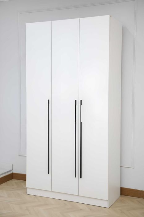 Новый шкаф. Мебель со склада!