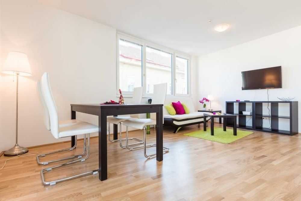 Продава се Тристаен апартамент в София, Витоша - 98 кв.м за 1041 €/кв.м - Снимка #2