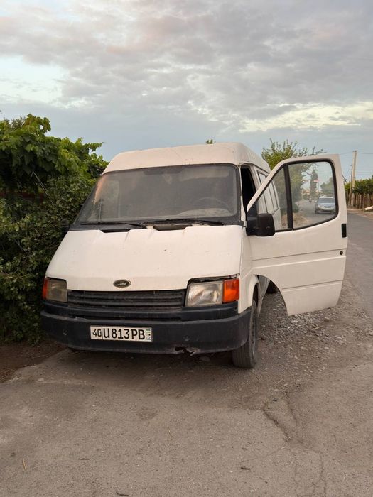 Ford 1989 yil Salarkada Balonlari Yangi Saloni zo'r xolada Izatermiz