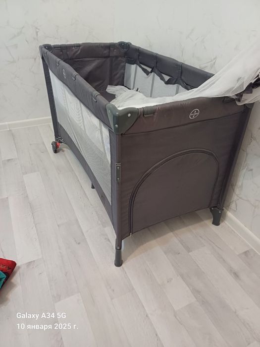 Детский манеж в отличном состояний