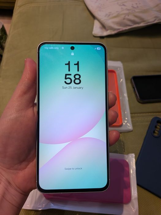 Samsung A56, 256 GB, 8GB, Olive, garanție 10.06.2027