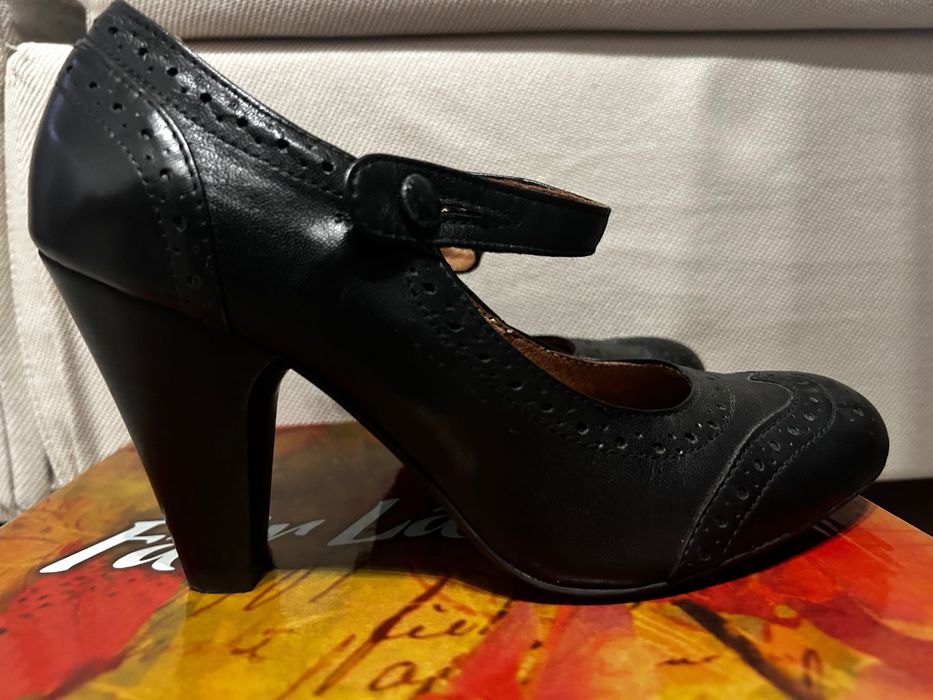 Обувки на висок ток, 38 Португалия