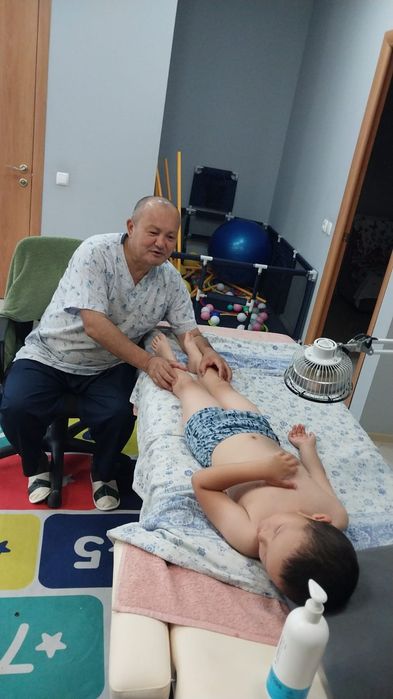 Балалар нүктелі массажы