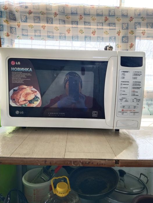 Продам микроволновую печь