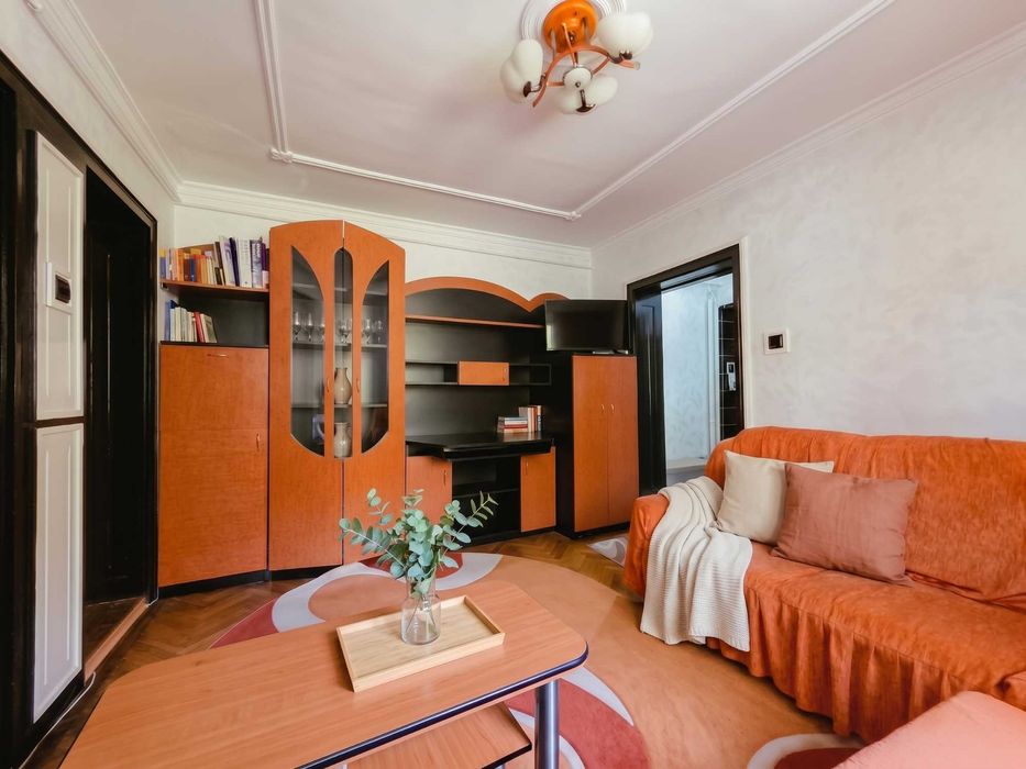 Apartament 2 camere mobilat, centru Băile Herculane, direct proprietar
