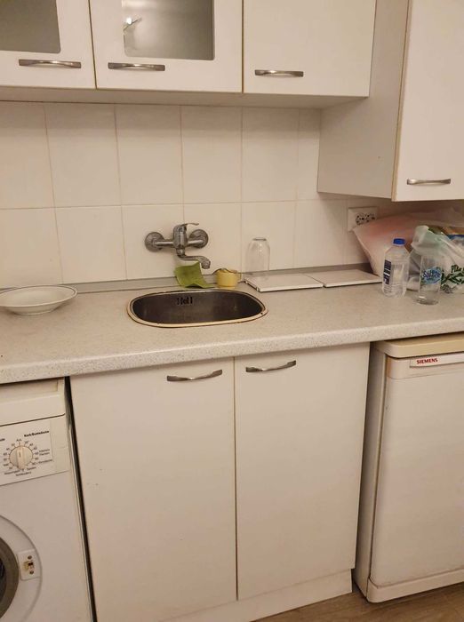 Дава се под наем Двустаен апартамент в Бургас, Център - 52 кв.м за 102 € - Снимка #1