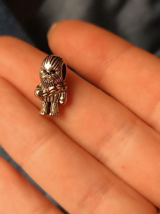 Талисмани Пандора и гривни