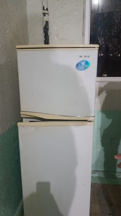 холодильник б/у продаеться