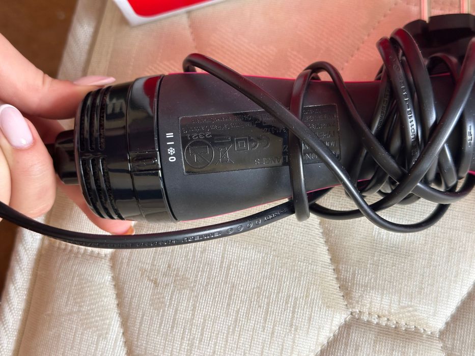 Електрическа четка сешоар за коса REVLON