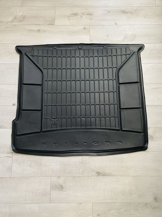 Постелки за багажник за Mercedes GLE SUV или GLS след 2015