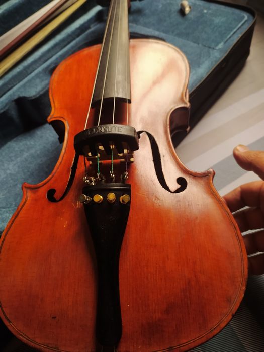 Скрипка 4/4  продается