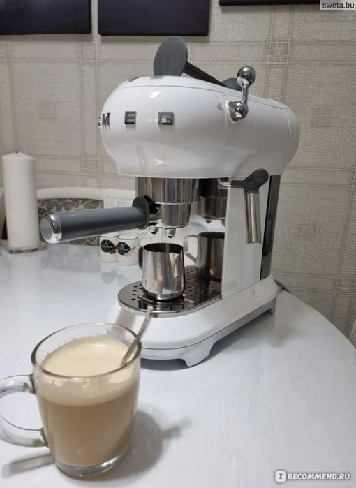 Кофемашина SMEG (оригинал) ретро стиль