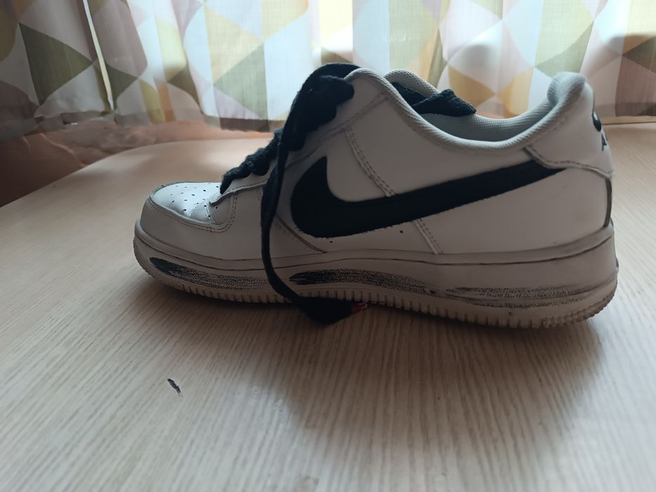 Продам кроссовки найк