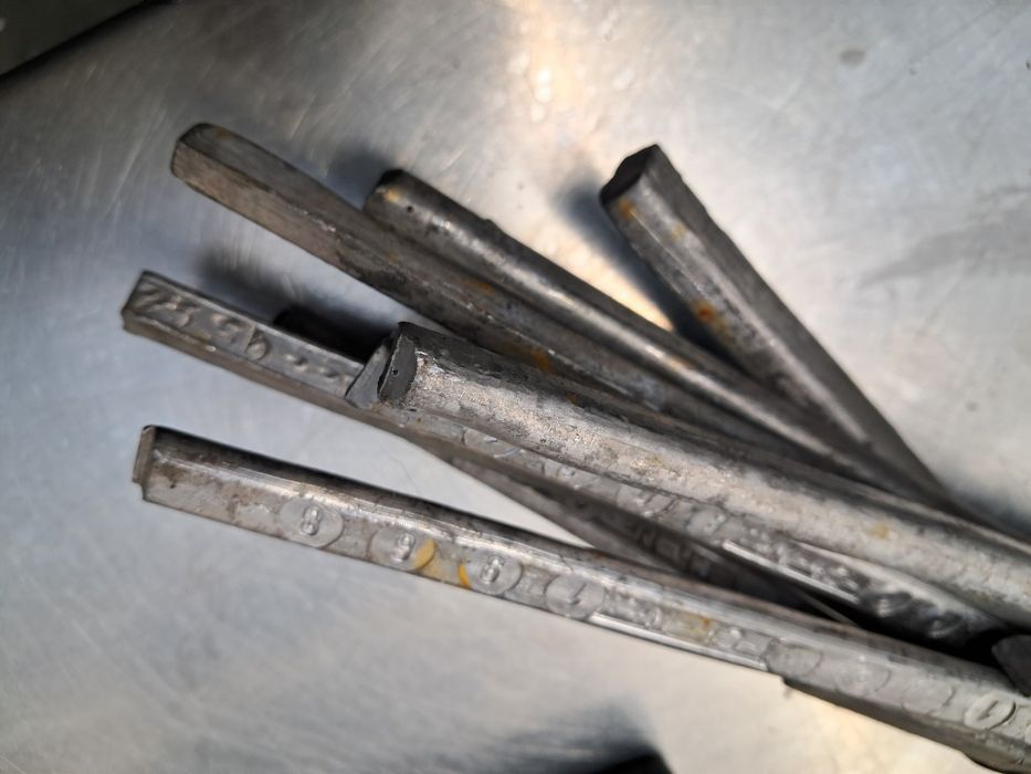 Калаи на пръчки общо 3.450гр