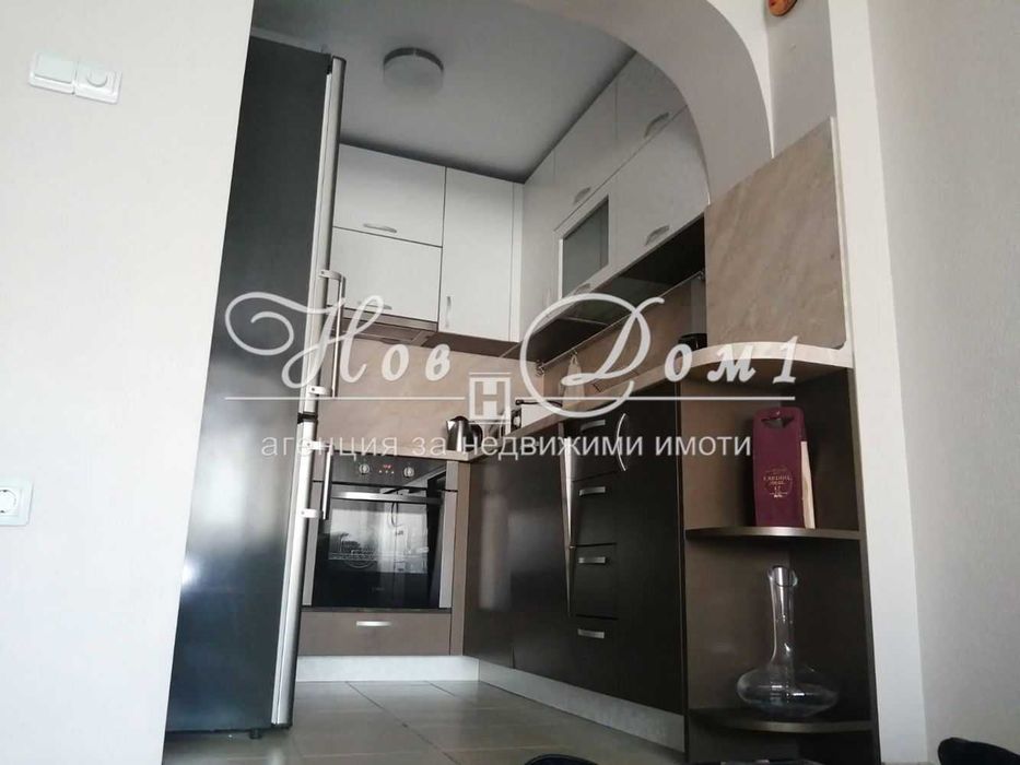 Дава се под наем Двустаен апартамент в Варна, Лятно кино Тракия - 65 кв.м за 510 € - Снимка #2