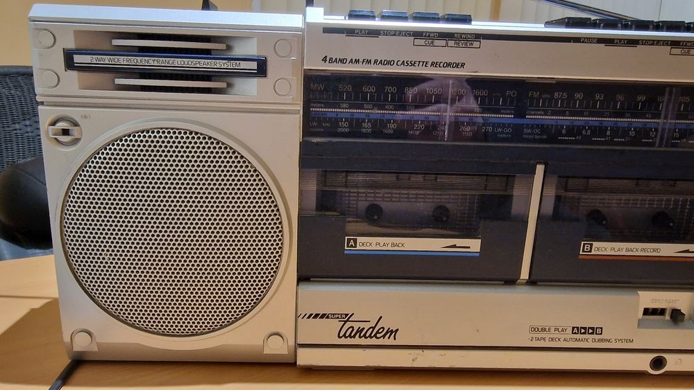 Радио касетофон Philips