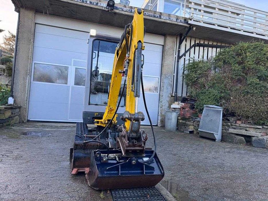 Багер Wacker Neuson 1600кг