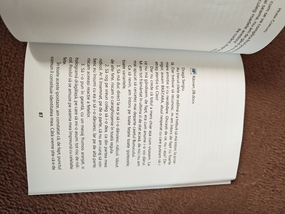 Carte pentru copii Istoria lui Razvan