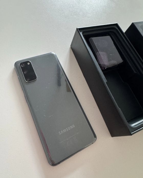 Смартфон Samsung s20 5g