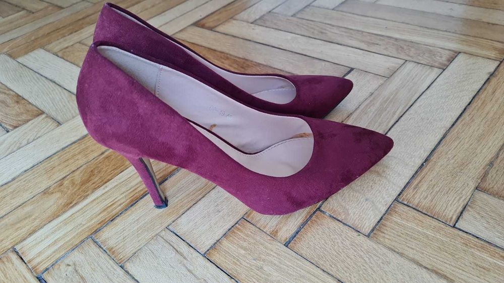 Pantofi cu toc eleganti