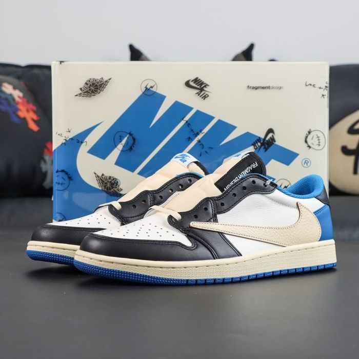 J1 Travis Scott OG Low Calitative!!!