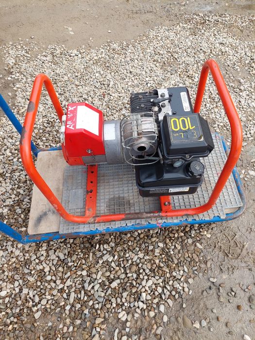 HONDA - 4,5KW,TTS , AIRMAX  generator 220v/ 2,4kw..