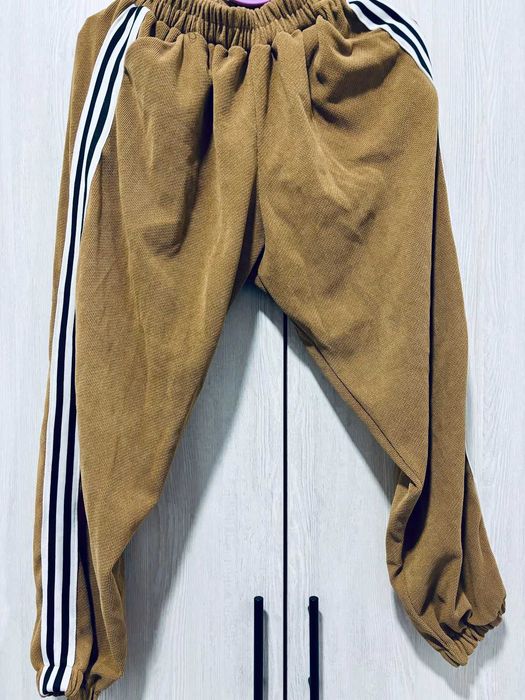 Stylish unisex tracksuit set-Brown