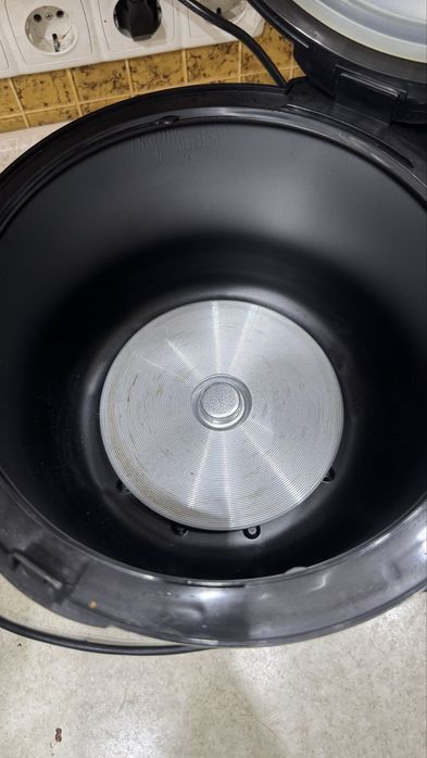 Мультиварка REDMOND RMC-M20, 5 л