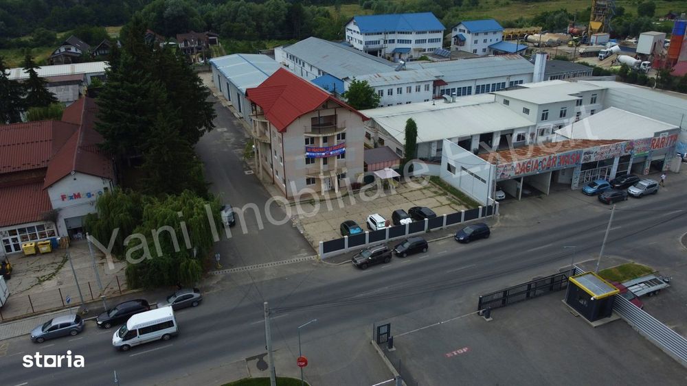 Clădire de vânzare în Curtea de Argeș.