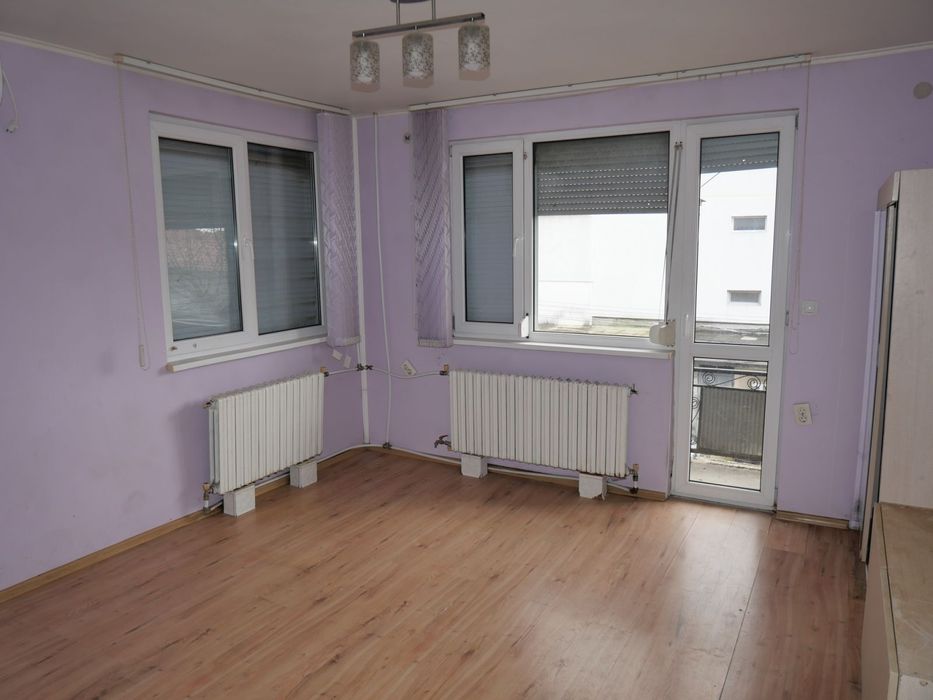 Къща в град Аксаково