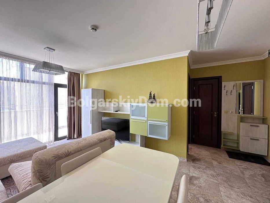 Продава се Двустаен апартамент в Свети Влас - 65 кв.м за 925 €/кв.м - Снимка #3